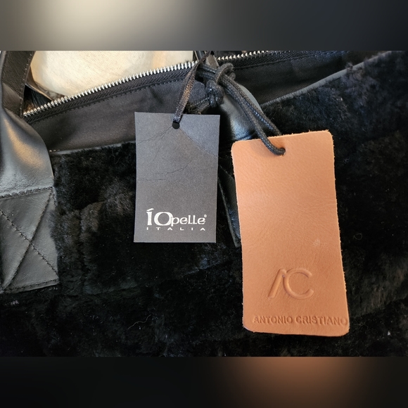 *SOLD* Antonio Cristiano XL Sheepskin Fur Tote Satchel Bag in Black; New w/ Tags - Picture 4 of 16